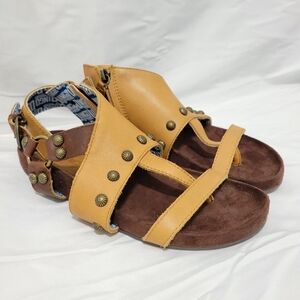Dingo Sagebrush brown studded leather, thong, sandal Boho Western  SouthWestern
